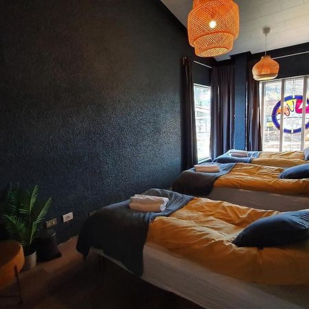 The Bank Sleeping Guesthouse Neskaupstaður 외부 사진