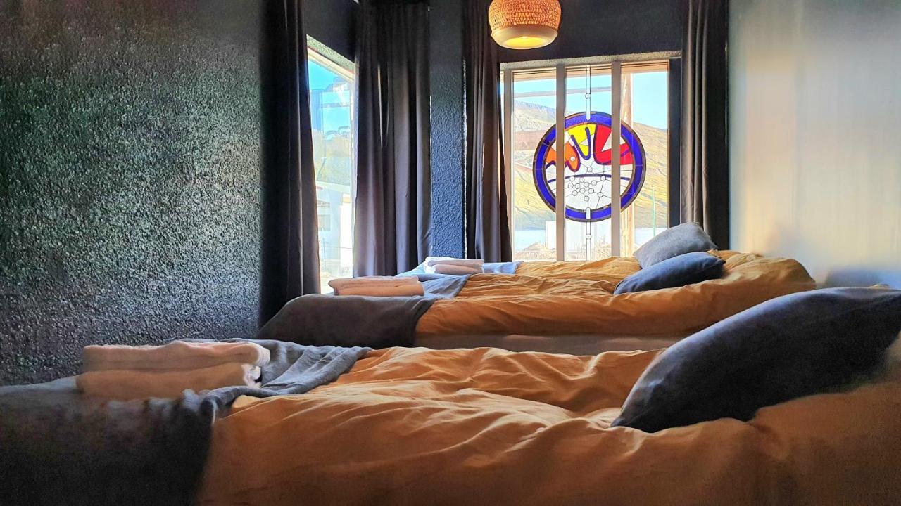 The Bank Sleeping Guesthouse Neskaupstaður 외부 사진