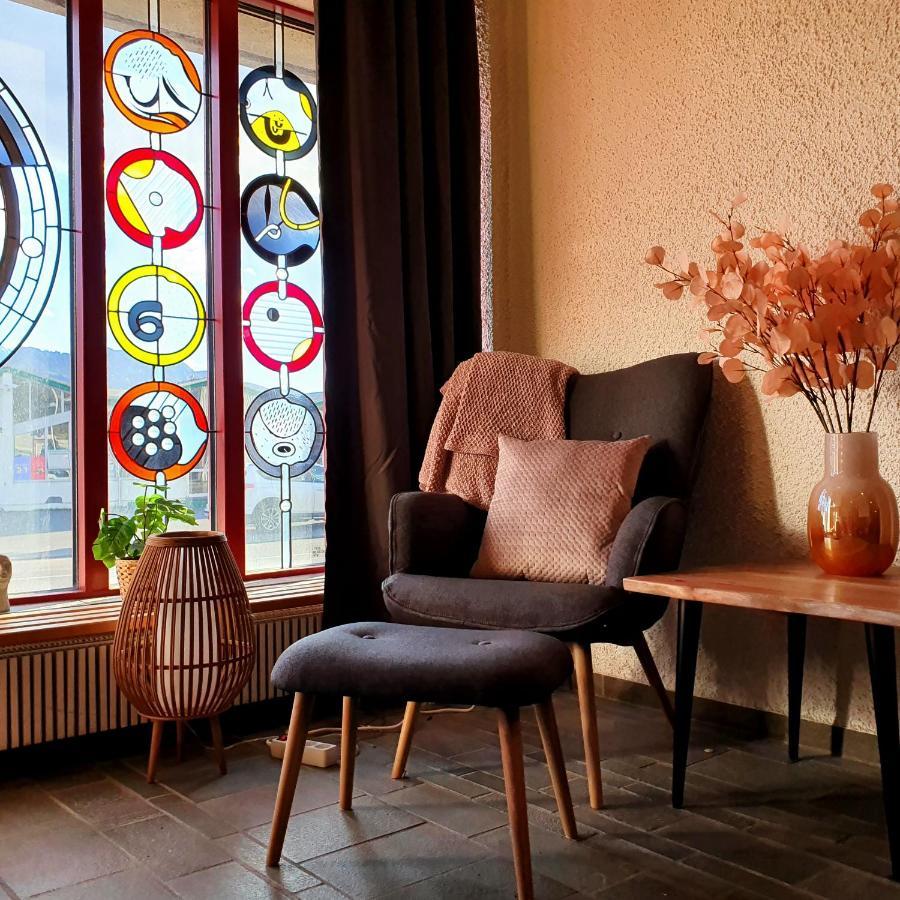 The Bank Sleeping Guesthouse Neskaupstaður 외부 사진